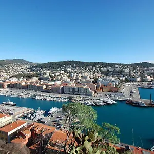 https://francois.fr-provencehotel.com
